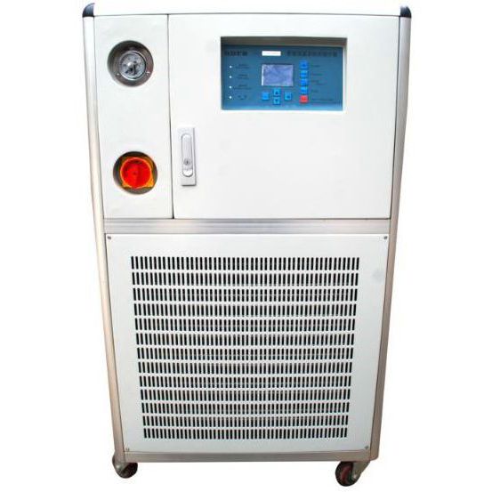 Fully enclosed high and low temperature cycle